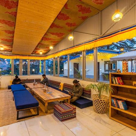The Hosteller Mcleodganj, Mall Road マクロード・ガンジ エクステリア 写真